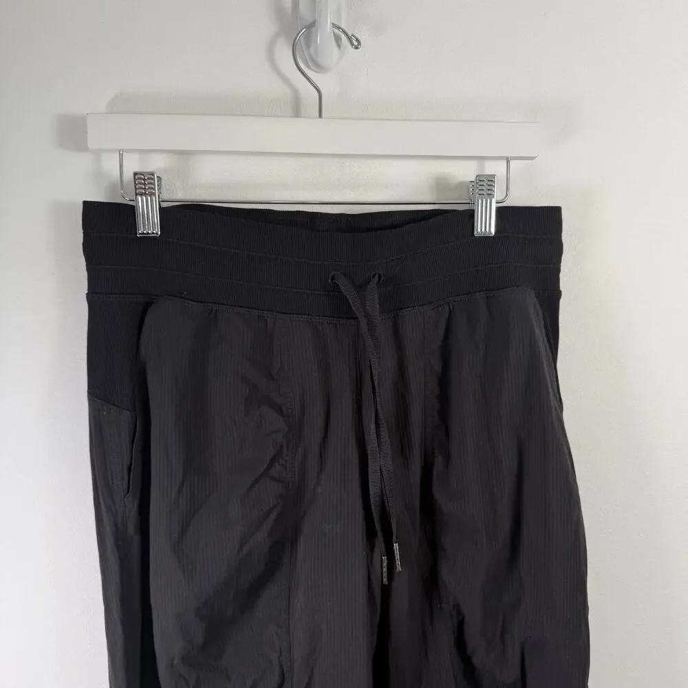 Lululemon Dance Studio Mid Rise Jogger Full Length Black Commuter Travel Women 8